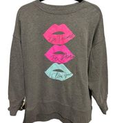 Cabana by Crown & Ivy  crewneck I love you kiss graphic sweatshirt size small