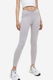 Divided H&M V waist ribbed leggings