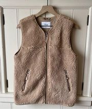 Aritzia TNA Sherpa Fleece Vest