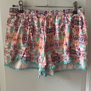 Pink Rose Vintage Aztec Pattern Drawstring Shorts