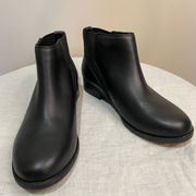 Vionic Black Country Thatcher Leather Ankle Boots weather resistant leather sz 6