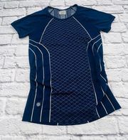 Athleta Finish Fast Line Tee Women's Medium‎ Dark Blue/White Short Sleeve Shirt