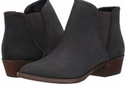 Kensie Women's Gerona Gray Ankle Boot size 9