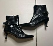 Stuart Weitzman 7.5 wide women’s black boots