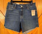 Levi Strauss Signature Women's SIZE 6 / 28 High Rise Heritage Shorts 5" nwt (246