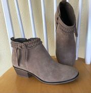 MICHAEL By Michael Shannon Mallory Beige Suede Ankle Boots 9