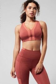 Athleta Allyson Felix Legend V-Neck Bra D-DD Large Muted Red Heather Two Tone