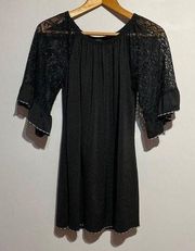 WinWin Black Solid Lace Tunic Size Small / Medium