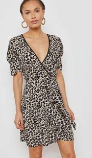 🔥5 for $25 sale🔥 Topshop animal print wrap short sleeve mini summer dress
