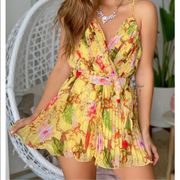 Luxxel Floral Printed Pleated Romper Size Small New With Tags