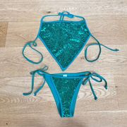 Superdown - Aleka Bikini Set in Green Sequin