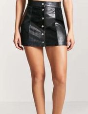 Forever 21  Button-Front Black Mini Skirt Faux leather / suede patchwork Size 26