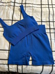 Amazon WOMENS BLUE GYM OUTFIT SET SIZE LARGE BLUE BIKER SHORTS BLUE SPORTS BRA