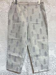 St. John’s Bay Women’s Cropped Pants Size 14 Cream Color With Glitter Print EUC