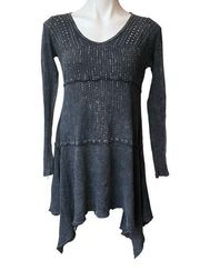 Vocal | Grey Tunic Top with Faith Cross & Wings, Sz S