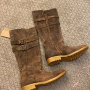 016-BED STU Distressed Leather Boots