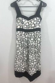 Motherhood Maternity 100% cotton black and white dress size medium