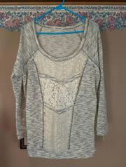 Women’s Gray Lace  Top. Size 0x. Maurices Brand