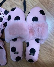 NWT Victoria Secret Slippers With Dust Bag 