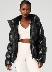 Alo Stunner Puffer Jacket in Black XXS