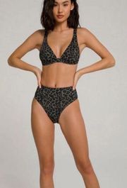 Good American Leopard bikini top and high waist bottom set size 4/XL