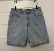 Levi’s Levi 550 mom shorts