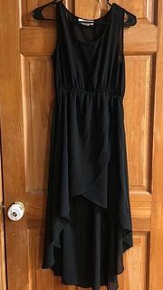 Sans souci size medium women’s dress. Excellent used condition