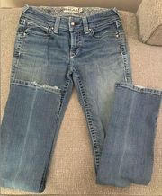 Ariat Straight Leg Lightly Distressed Jeans in Size 28 Long