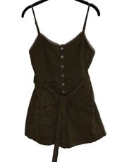 NWT Garage Olive Green Romper Jumpsuit shorts Size M, adjustable straps, 2 pocke