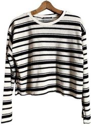 ZARA  Crop Rustic Sweater Striped Long Sleeve Cotton White Black Crew Neck Medium