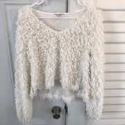 Andree By Unit fluffy white long sleeve cropped sweater size small