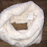 Caroline Hill new with tags ivory super soft infinity neck scarf