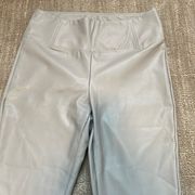 Badgley Mischka gray pull on faux leather pants sz M