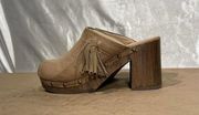 Vintage Union Bay Chunky Tan Y2K 90’s Platform Clogs Tassels Women’s Size 8.5 M