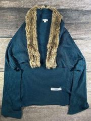 Ariat Women's Faux Fur Trim Blanket Vest Teal Green