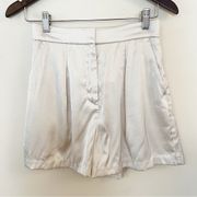 Abercrombie & Fitch High Waisted Satin Shorts Cream Size XS 4” Inseam Pleats