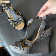 Vintage Y2k 90’s Rustic Leather Sandals