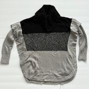 Alya Black and Grey Sweater Sz S/M