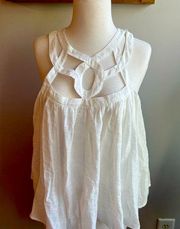 New cute white top from Lizard Thicket boutique