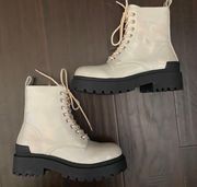 Nwob  iridescent combat boots size 8