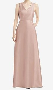 NWT  Toasted Sugar Pink Sleeveless V-Neck Satin Gown Size 4