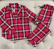 NWT Victoria’s Secret Red Plaid 2 pc Pajama Set PJs M