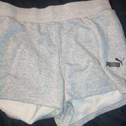 Worn once puma shorts XL