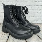 Nicole Miller Scoober Combat Boots Size 8.5 Lug Sole Lace Up Black
