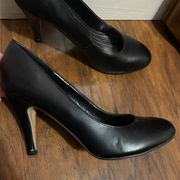 Pierre Dumas Black Pumps