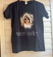 Taylor swift 1989 world tour official merch shirt