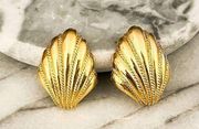 Vintage Anne Klein Sea Shell Earrings Textured Gold Toned Metal Clip On Signed