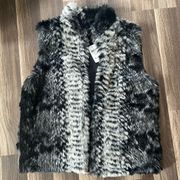 INC faux fur vest NWT size s/m