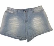 Zana Di Light wash denim stretch shorts