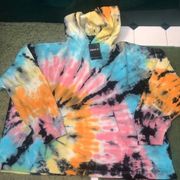 NWT FOREVER21+ TIE DYE CROPPED HOODIE